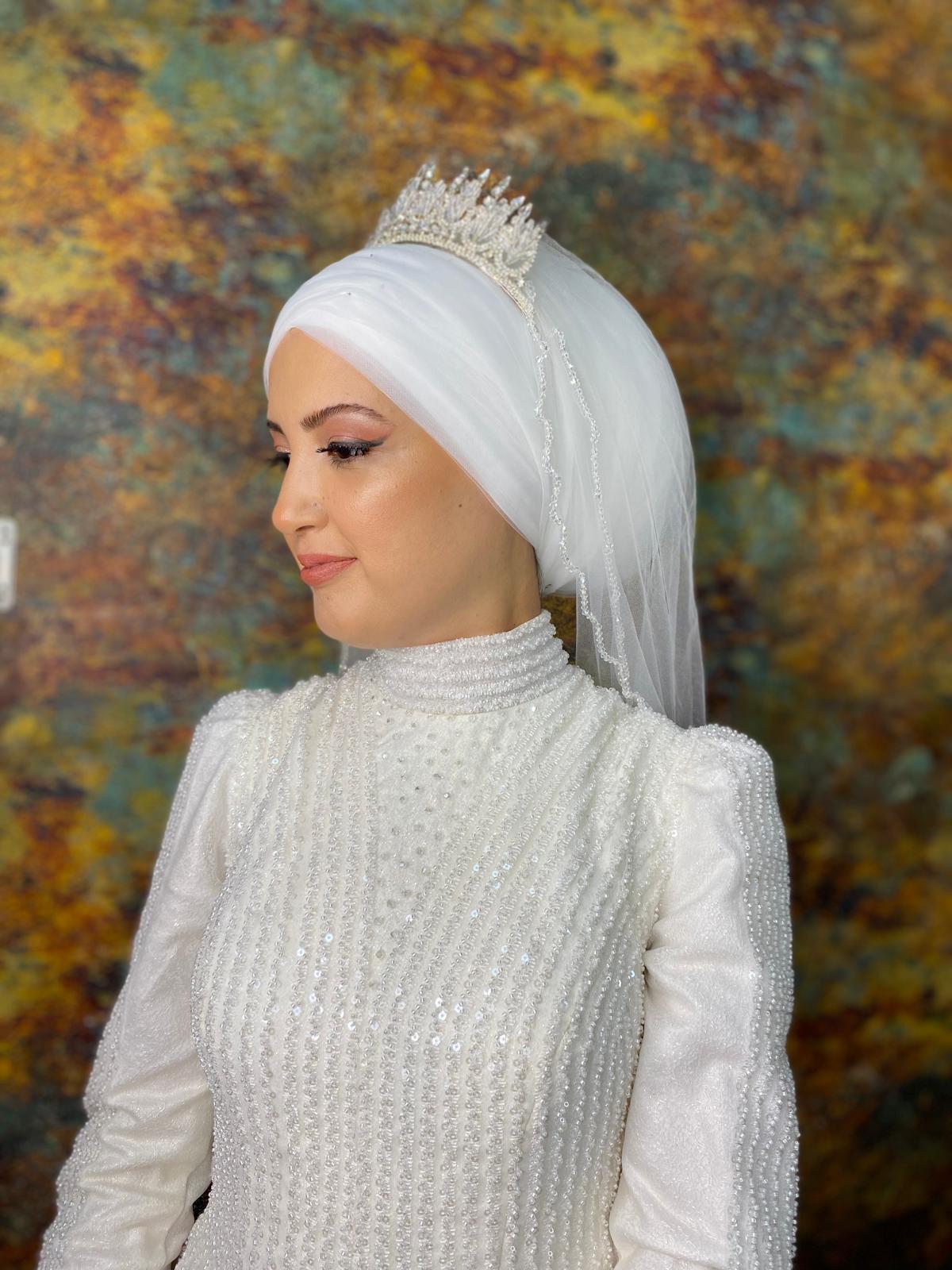 Uzun dalgalı saç modeli